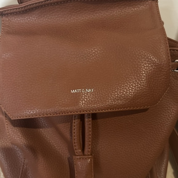 Matt and nat Mumbai vegan leather bag. - Picture 2 of 5